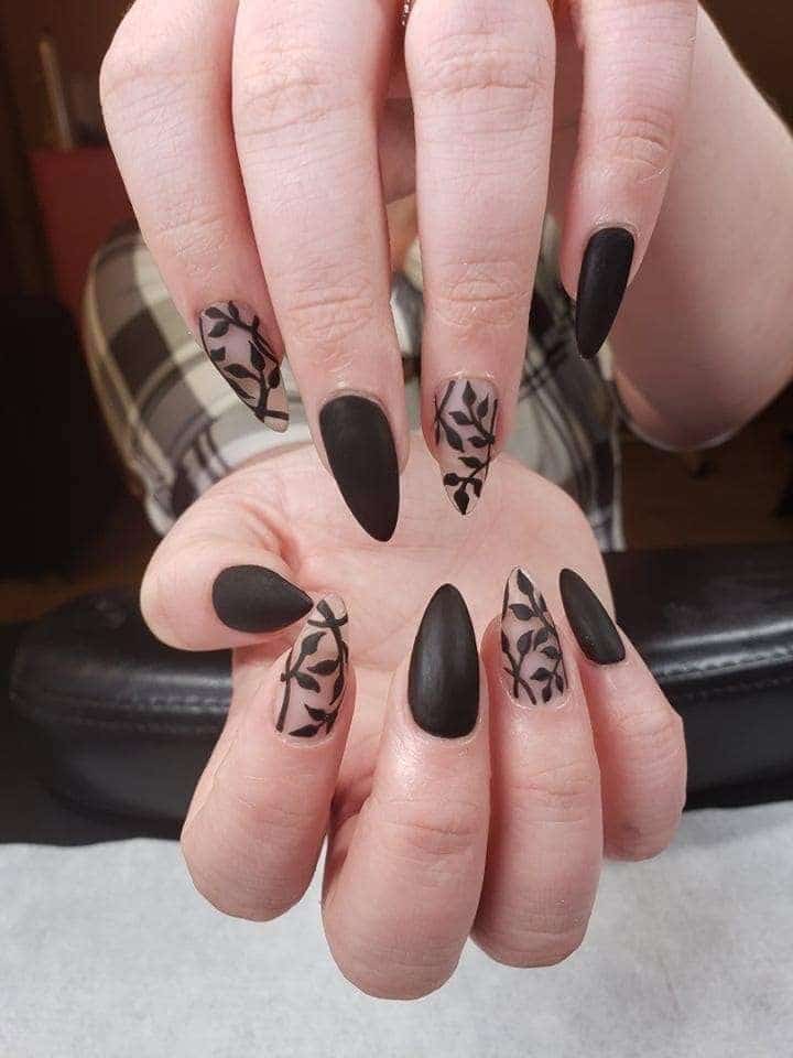 Black Manicure as Your Mystery Wedding Nails