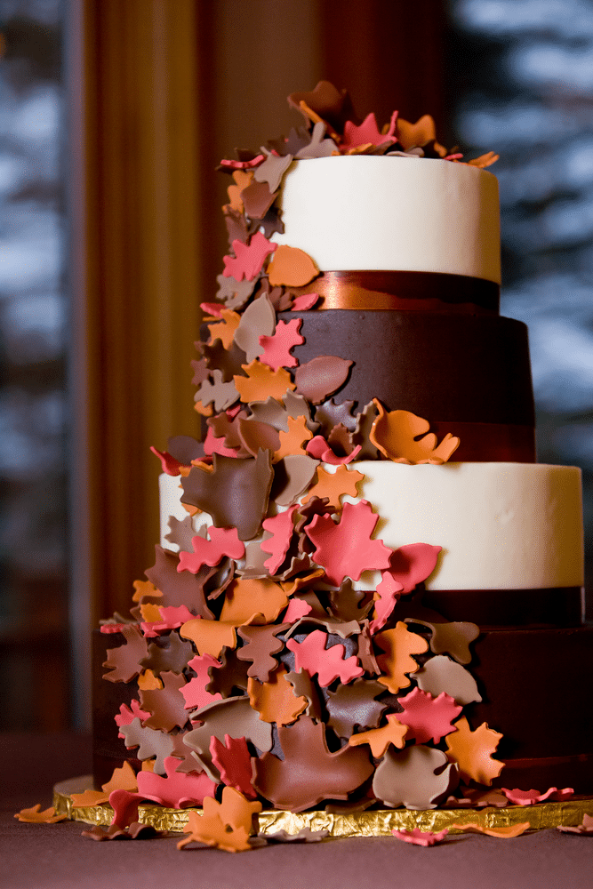 a fall wedding theme cake