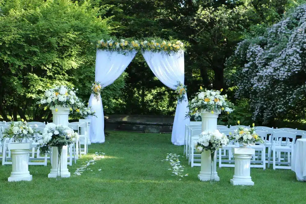 Outdoor Intimate Wedding Decoration Flower